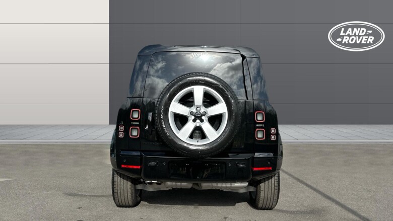 Land Rover Defender 3.0 D350 X-Dynamic SE 110 5dr Auto Diesel Estate